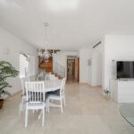Apartamentos de 3 dormitorios en venta en Nueva Andalucía – R5160301 Apartamentos de 3 dormitorios en venta en Nueva Andalucía – R5160301