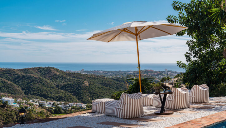 6 bedroom Villas for sale in El Madroñal – R5225707 6 bedroom Villas for sale in El Madroñal – R5225707 in