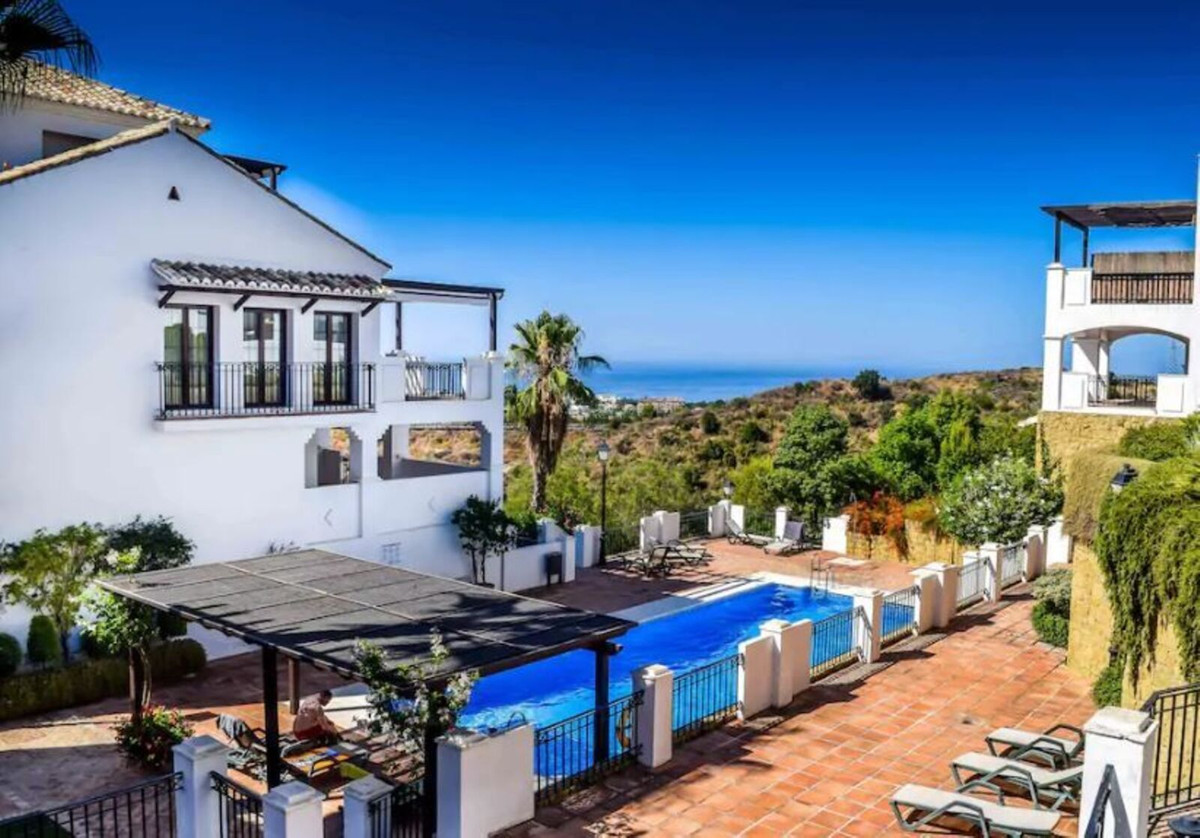Aticos de 4 dormitorios en venta en Altos de los Monteros – R5024350 Aticos de 4 dormitorios en venta en Altos de los Monteros – R5024350