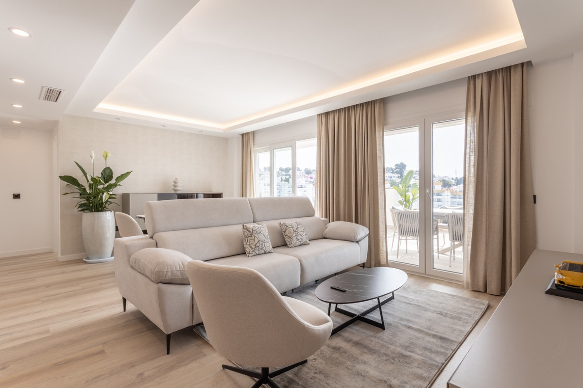 Apartamentos de 4 dormitorios en venta en Nueva Andalucía – R5107096 Apartamentos de 4 dormitorios en venta en Nueva Andalucía – R5107096