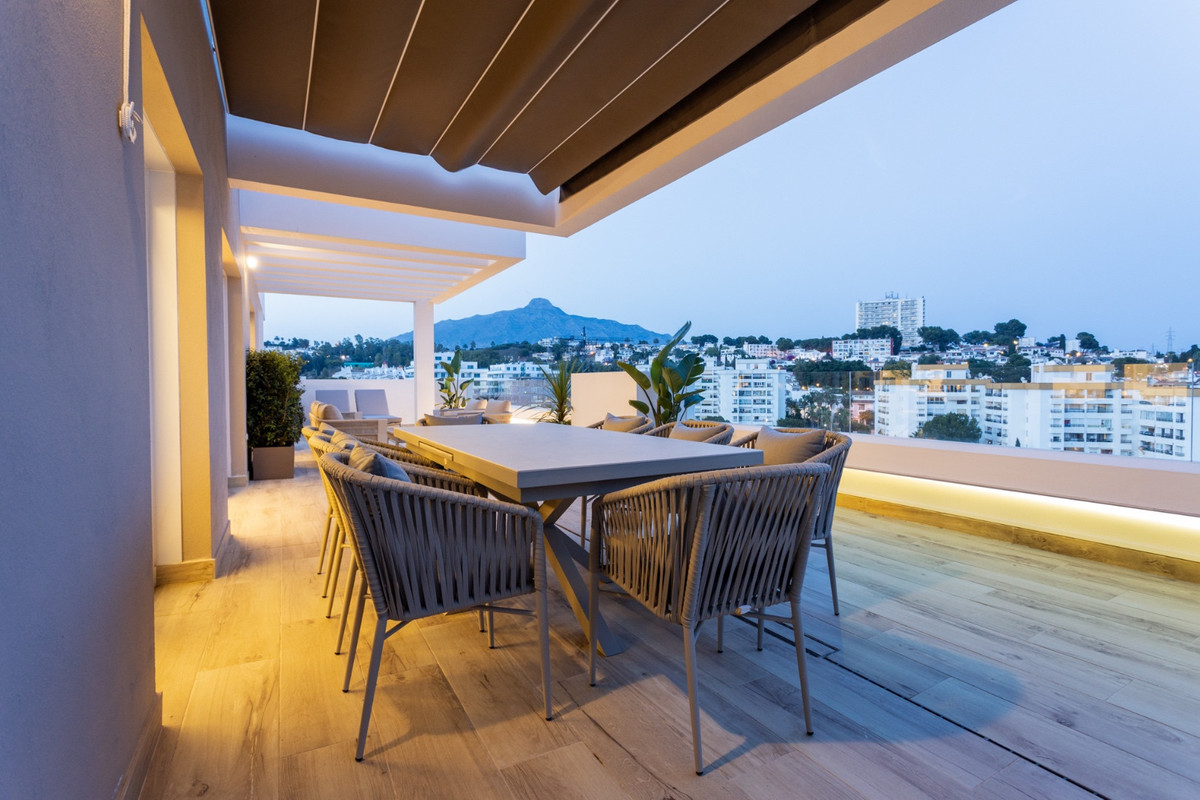 Apartamentos de 4 dormitorios en venta en Nueva Andalucía – R5107096 Apartamentos de 4 dormitorios en venta en Nueva Andalucía – R5107096