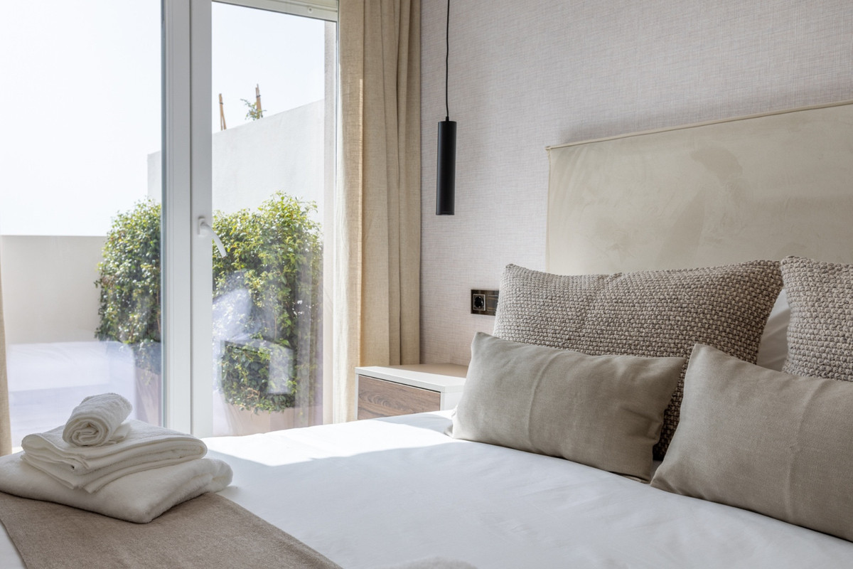 Apartamentos de 4 dormitorios en venta en Nueva Andalucía – R5107096 Apartamentos de 4 dormitorios en venta en Nueva Andalucía – R5107096