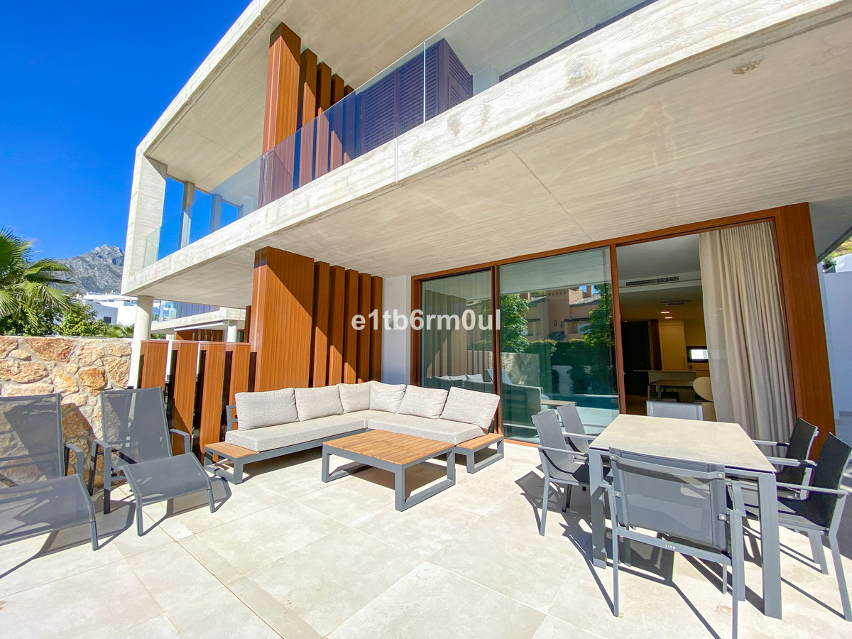 Pareados de 3 dormitorios en venta en Milla de Oro – R5306212 Pareados de 3 dormitorios en venta en Milla de Oro – R5306212
