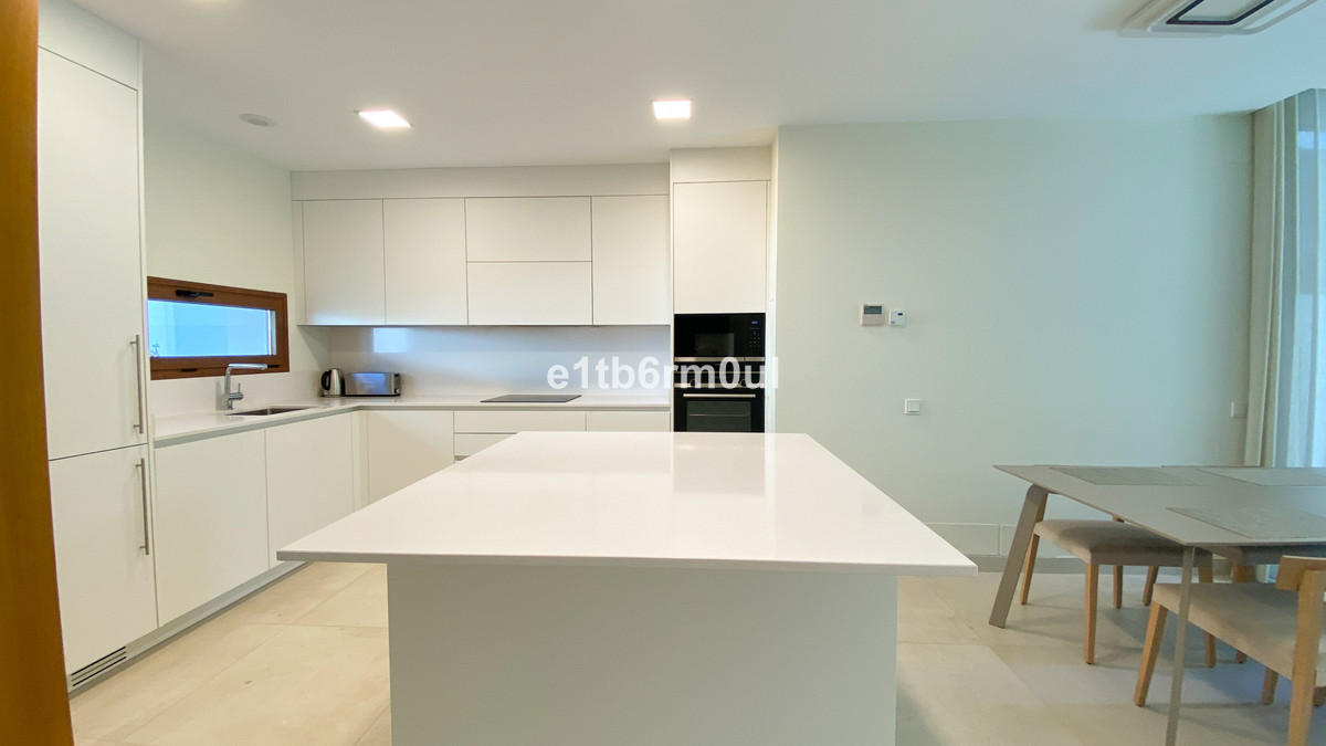 Pareados de 3 dormitorios en venta en Milla de Oro – R5306212 Pareados de 3 dormitorios en venta en Milla de Oro – R5306212