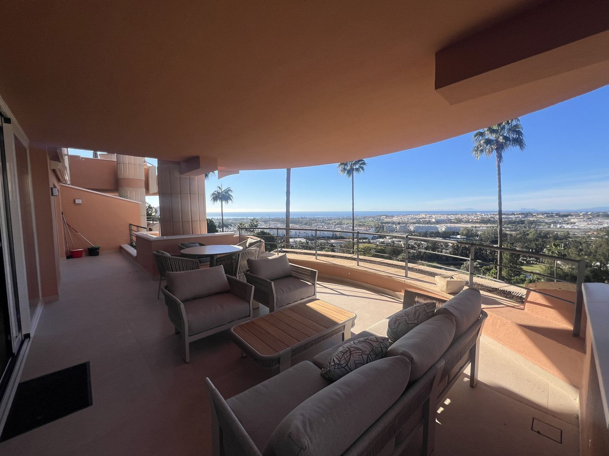 Apartamentos de 3 dormitorios en venta en Nueva Andalucía – R5234458 Apartamentos de 3 dormitorios en venta en Nueva Andalucía – R5234458