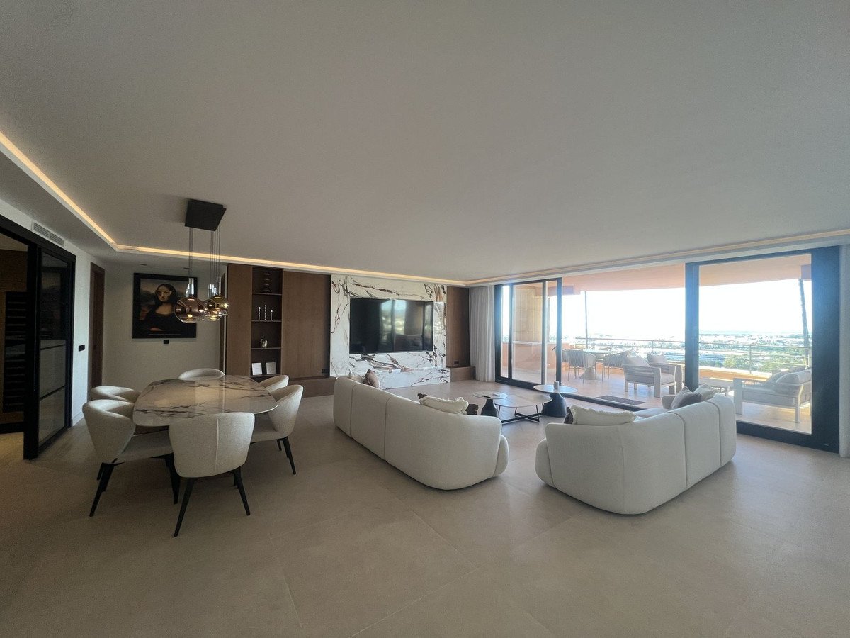 Apartamentos de 3 dormitorios en venta en Nueva Andalucía – R5234458 Apartamentos de 3 dormitorios en venta en Nueva Andalucía – R5234458