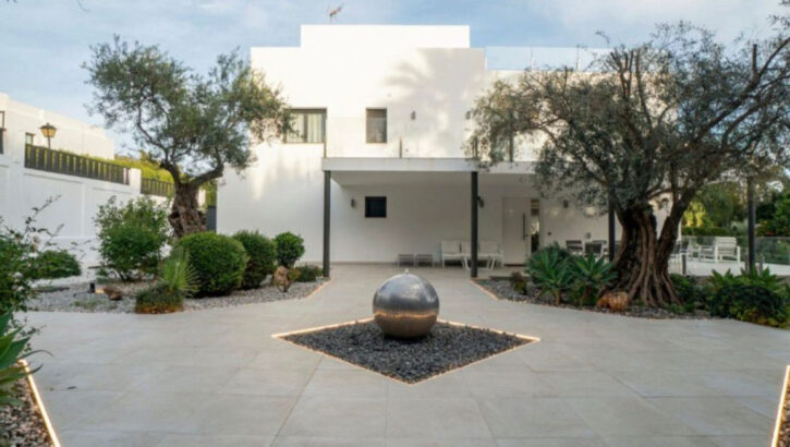 5 bedroom Villas for sale in Nueva Andaluc�a – R5302822 5 bedroom Villas for sale in Nueva Andaluc�a – R5302822 in