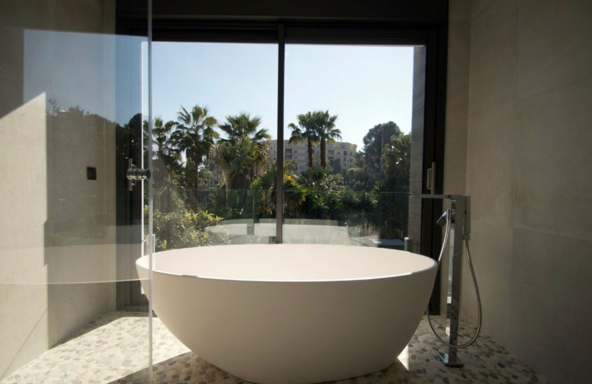 5 bedroom Villas for sale in Nueva Andaluc�a – R5302822 5 bedroom Villas for sale in Nueva Andaluc�a – R5302822
