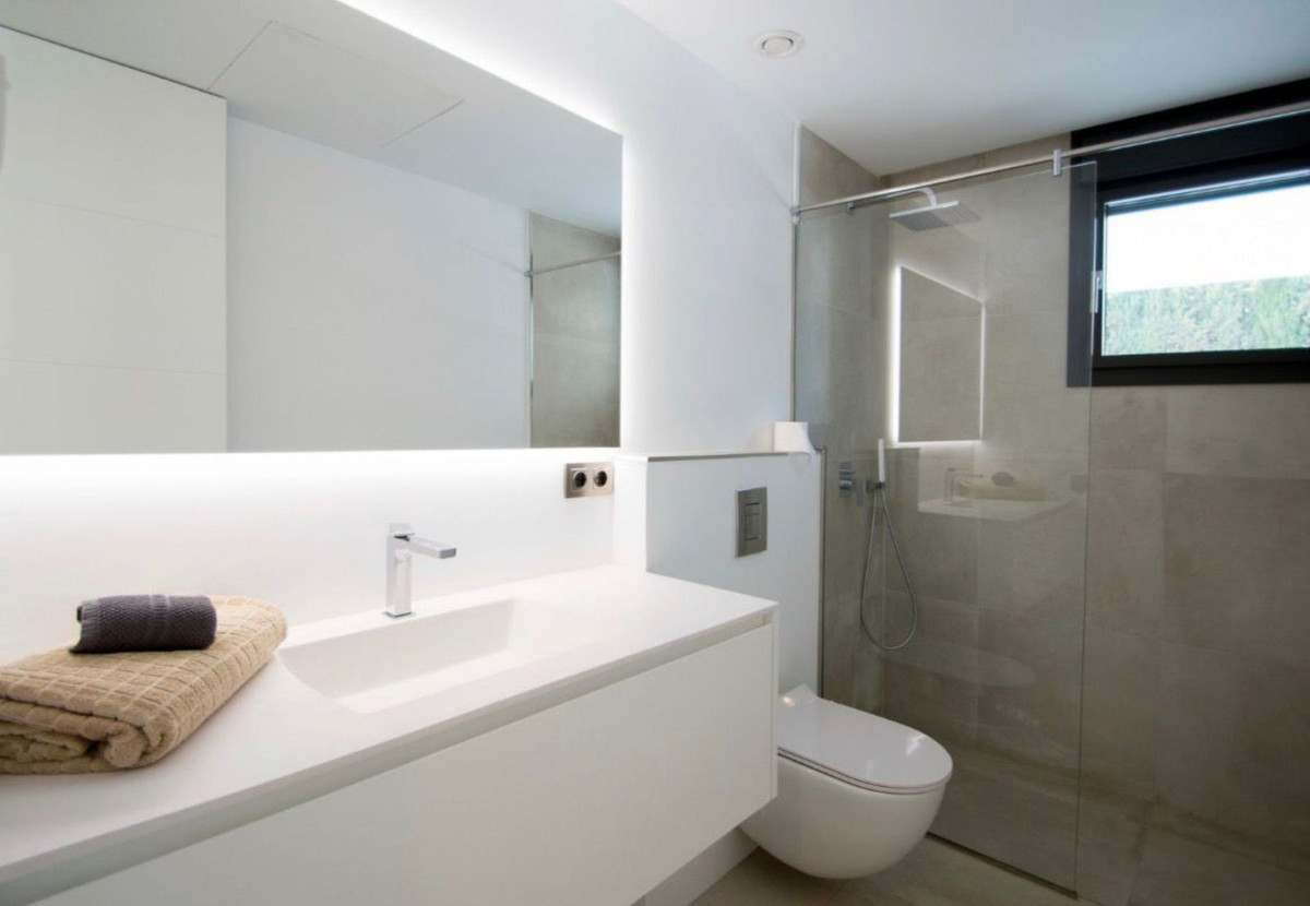 5 bedroom Villas for sale in Nueva Andaluc�a – R5302822 5 bedroom Villas for sale in Nueva Andaluc�a – R5302822