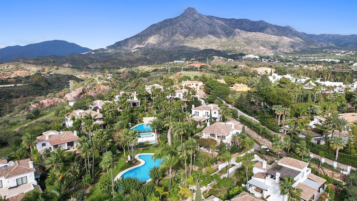 Villas de 4 dormitorios en venta en Milla de Oro – R4826392 Villas de 4 dormitorios en venta en Milla de Oro – R4826392
