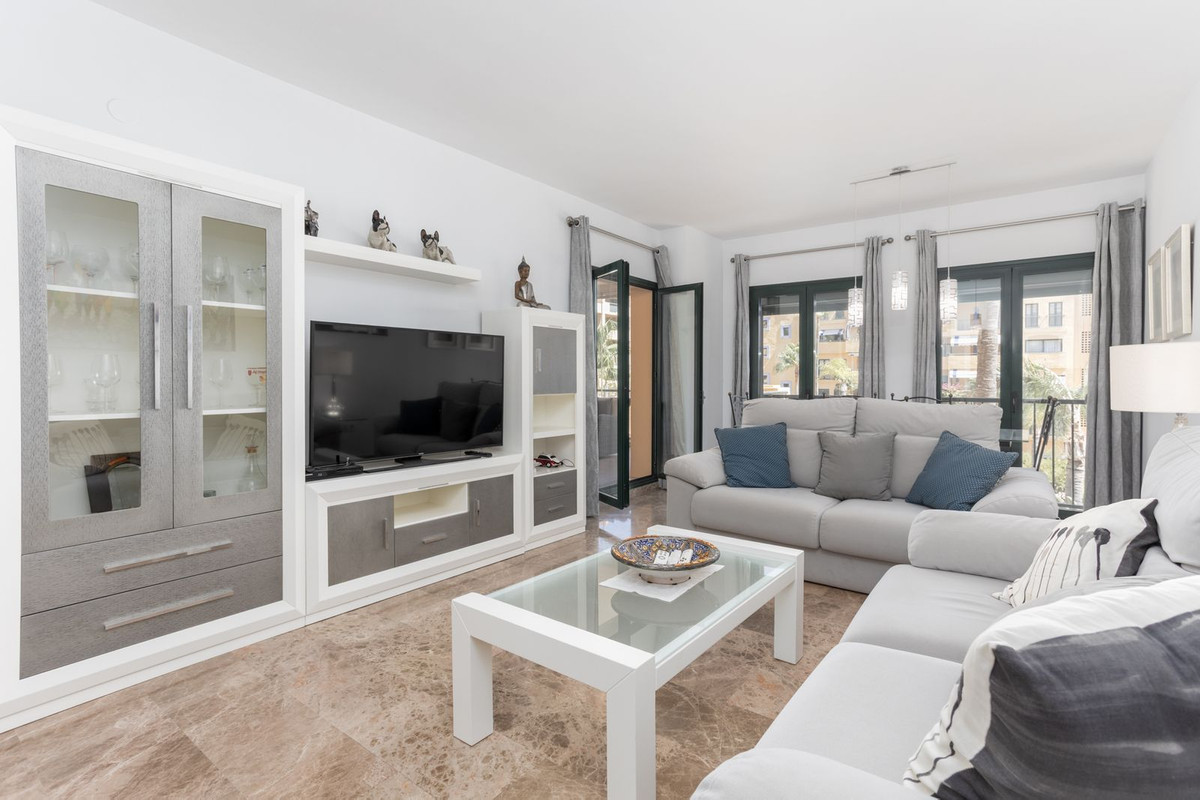 Apartamentos de 2 dormitorios en venta en San Pedro de Alc�ntara – R5148544 Apartamentos de 2 dormitorios en venta en San Pedro de Alc�ntara – R5148544