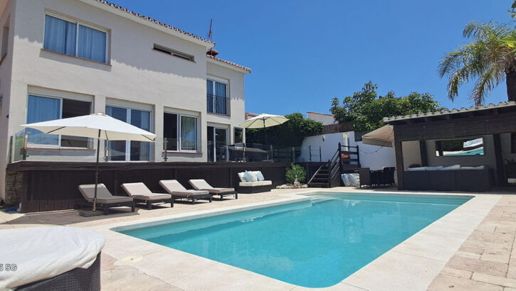 6 bedroom Villas for sale in Marbella – R5324446 6 bedroom Villas for sale in Marbella – R5324446 in