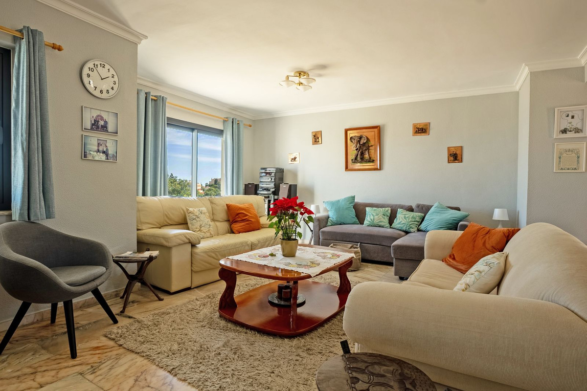 Villas de 6 dormitorios en venta en Mijas – R5078149 Villas de 6 dormitorios en venta en Mijas – R5078149