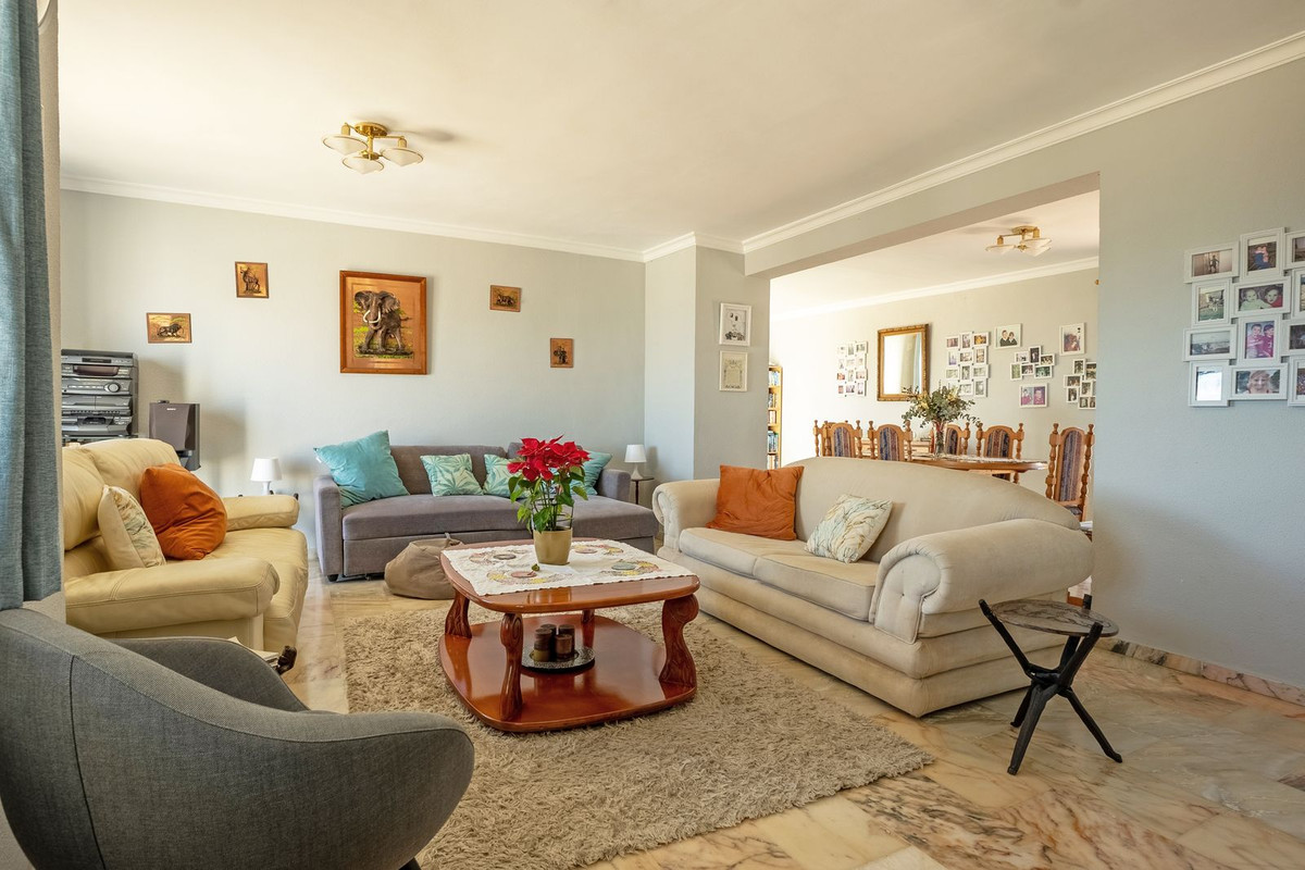 Villas de 6 dormitorios en venta en Mijas – R5078149 Villas de 6 dormitorios en venta en Mijas – R5078149