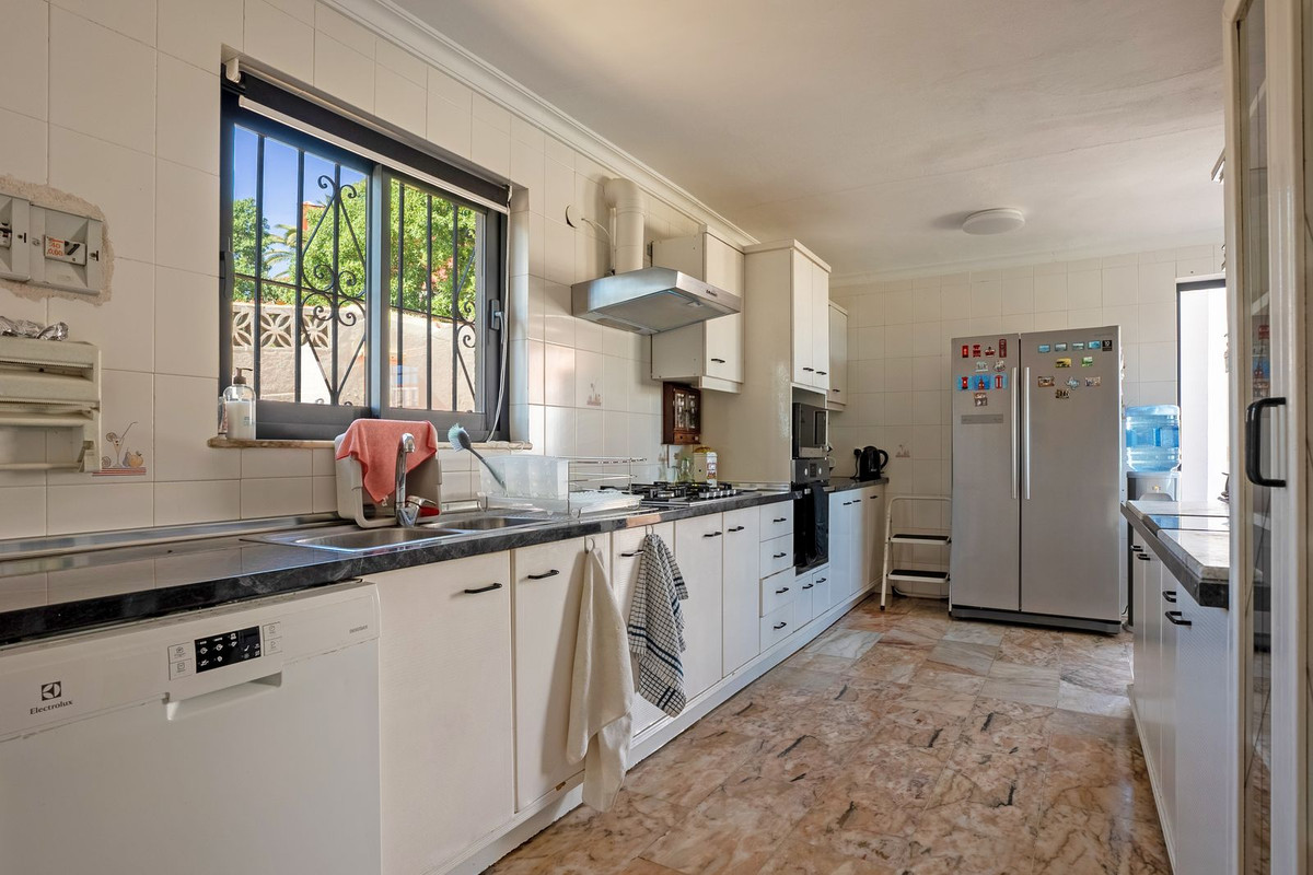 Villas de 6 dormitorios en venta en Mijas – R5078149 Villas de 6 dormitorios en venta en Mijas – R5078149