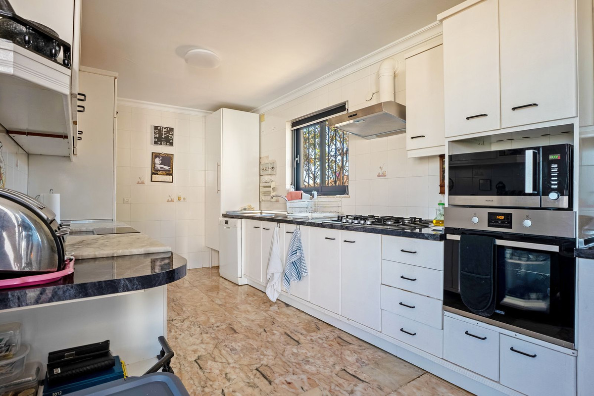 Villas de 6 dormitorios en venta en Mijas – R5078149 Villas de 6 dormitorios en venta en Mijas – R5078149