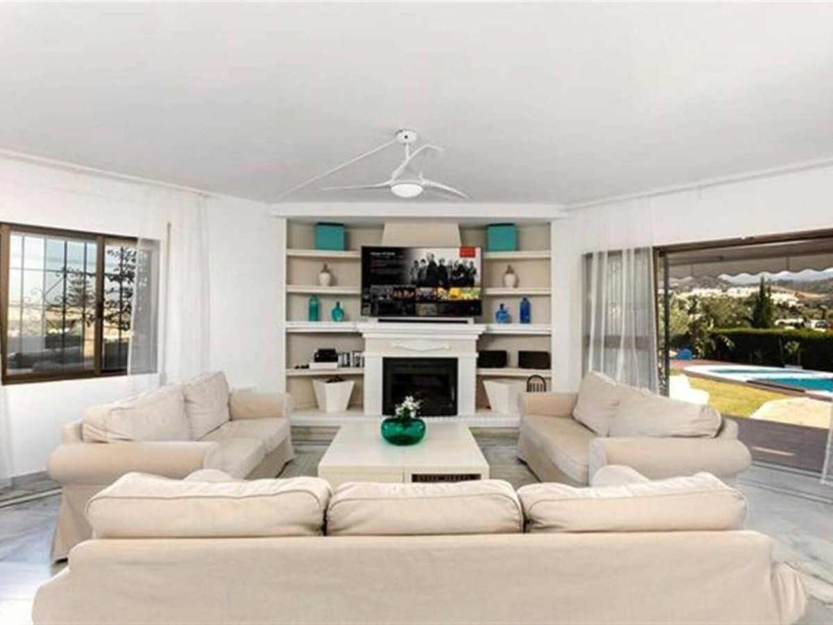 Villas de 6 dormitorios en venta en Nueva Andaluc�a – R5038708 Villas de 6 dormitorios en venta en Nueva Andaluc�a – R5038708