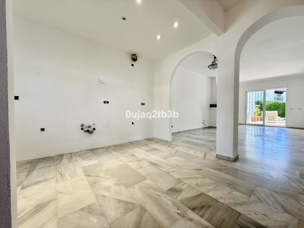 Apartamentos de 2 dormitorios en venta en Nueva Andaluc�a – R5350471 Apartamentos de 2 dormitorios en venta en Nueva Andaluc�a – R5350471
