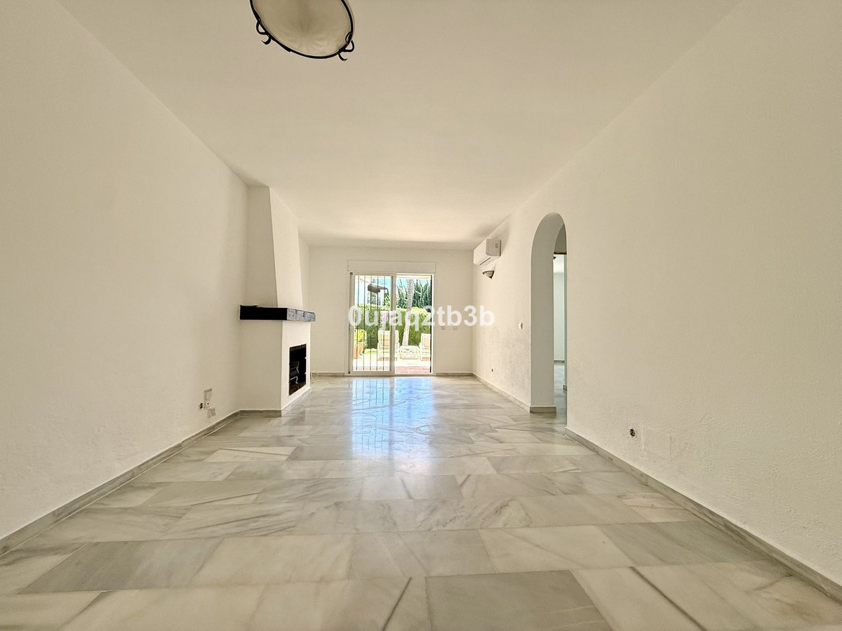 Apartamentos de 2 dormitorios en venta en Nueva Andaluc�a – R5350471 Apartamentos de 2 dormitorios en venta en Nueva Andaluc�a – R5350471