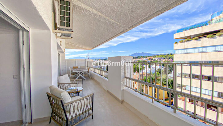 Aticos de 2 dormitorios en venta en Milla de Oro – R5026420 Aticos de 2 dormitorios en venta en Milla de Oro – R5026420 en