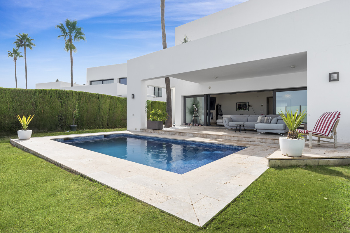 Villas de 4 dormitorios en venta en Benahav�s – R5135941 Villas de 4 dormitorios en venta en Benahav�s – R5135941