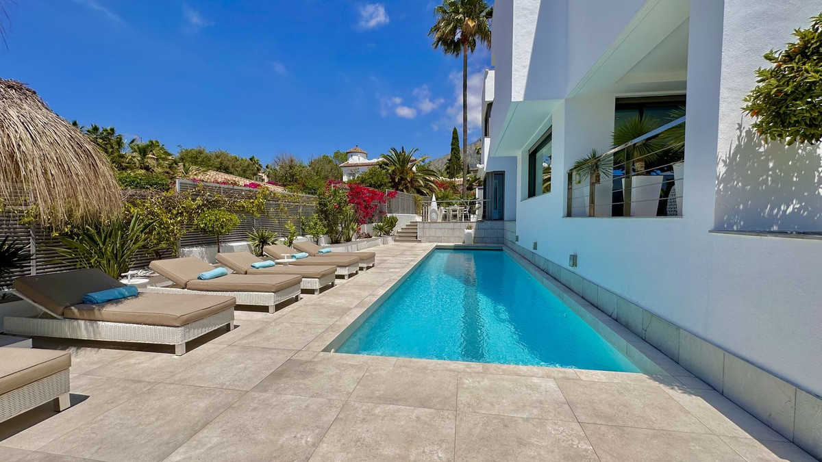 Villas de 4 dormitorios en venta en Nagüeles – R4316599 Villas de 4 dormitorios en venta en Nagüeles – R4316599