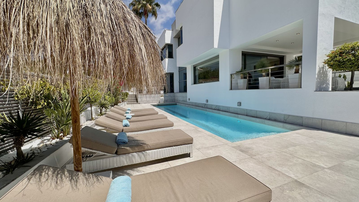Villas de 4 dormitorios en venta en Nagüeles – R4316599 Villas de 4 dormitorios en venta en Nagüeles – R4316599