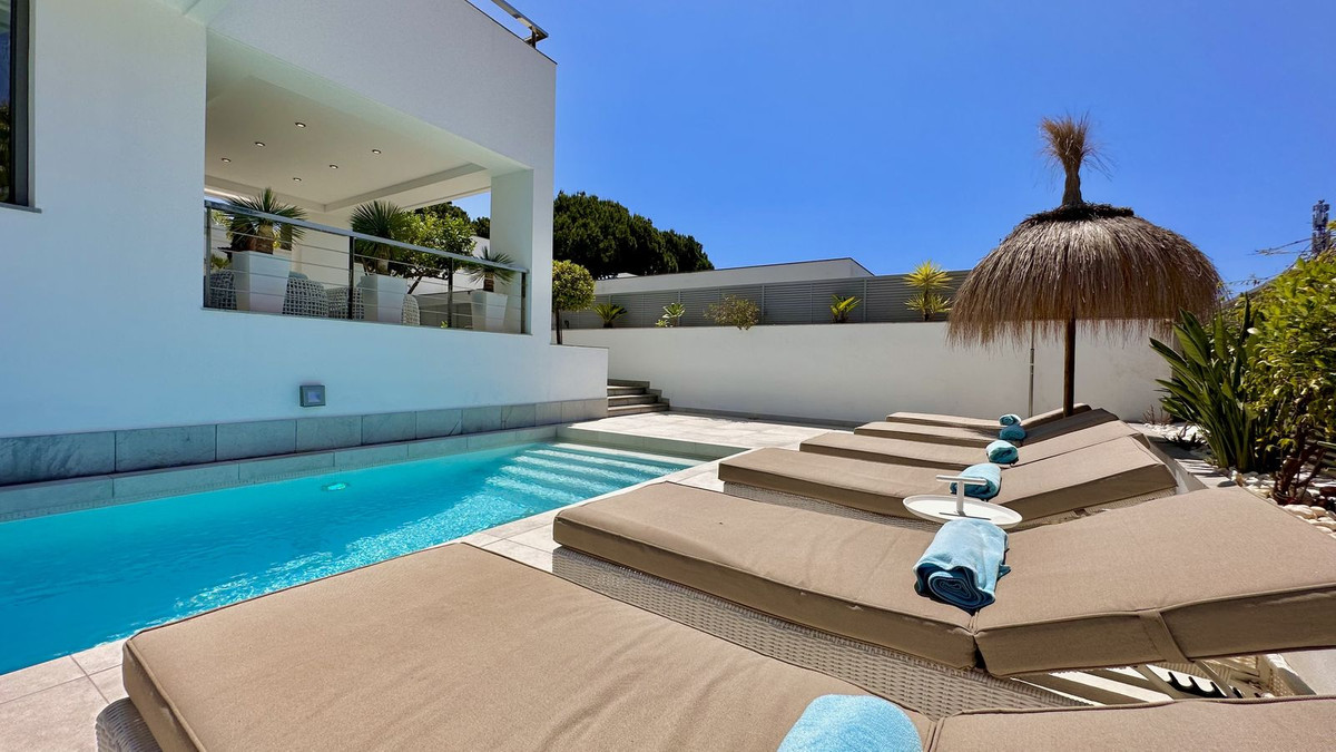 Villas de 4 dormitorios en venta en Nagüeles – R4316599 Villas de 4 dormitorios en venta en Nagüeles – R4316599