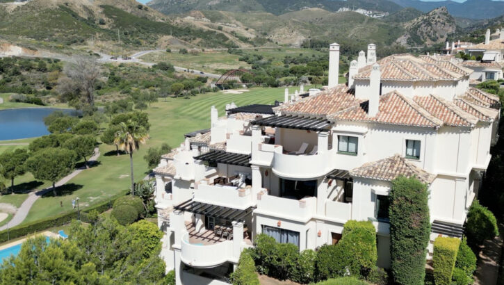 Apartamentos de 2 dormitorios en venta en Benahav�s – R5050144 Apartamentos de 2 dormitorios en venta en Benahav�s – R5050144 en