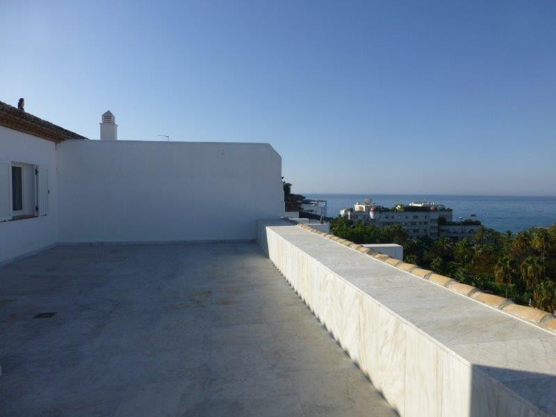 Aticos de 3 dormitorios en venta en Puerto Banús – R1965587 Aticos de 3 dormitorios en venta en Puerto Banús – R1965587