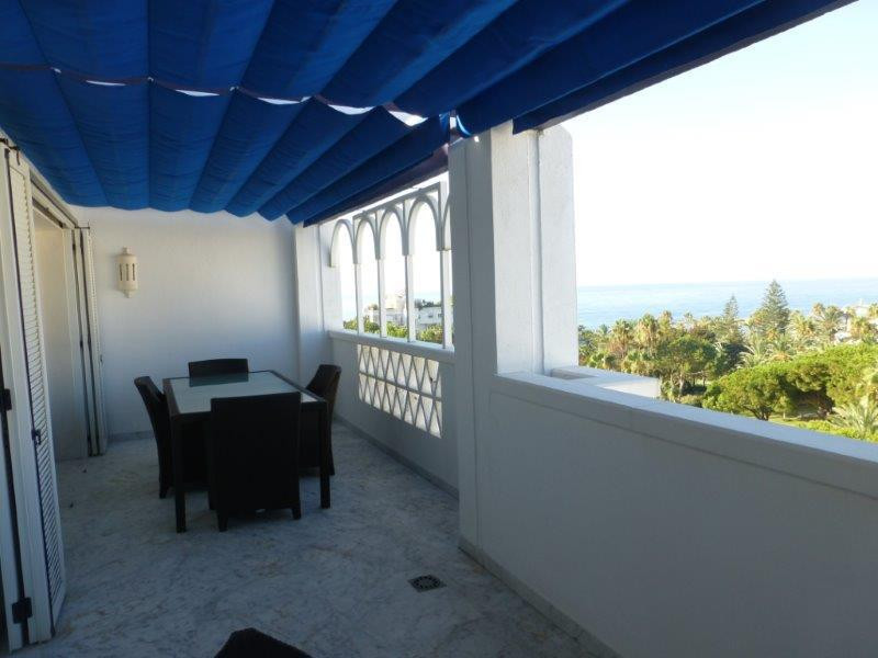 Aticos de 3 dormitorios en venta en Puerto Banús – R1965587 Aticos de 3 dormitorios en venta en Puerto Banús – R1965587