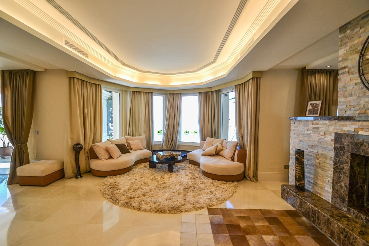Villas de 5 dormitorios en venta en Altos de los Monteros – R3128869 Villas de 5 dormitorios en venta en Altos de los Monteros – R3128869