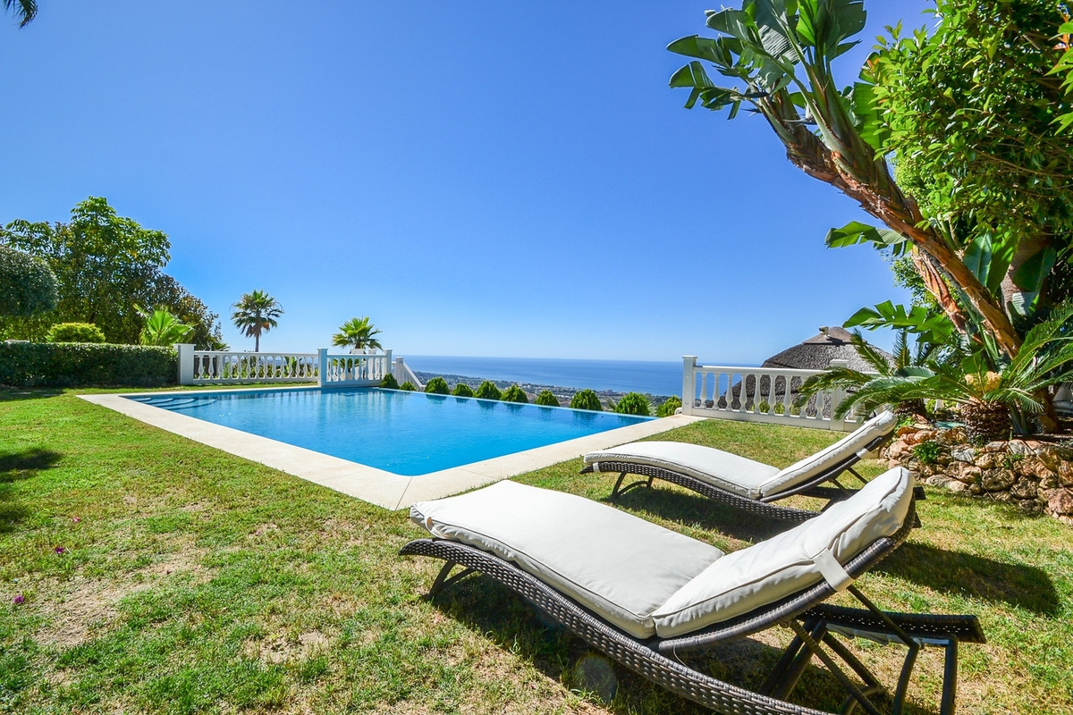 Villas de 5 dormitorios en venta en Altos de los Monteros – R3128869 Villas de 5 dormitorios en venta en Altos de los Monteros – R3128869