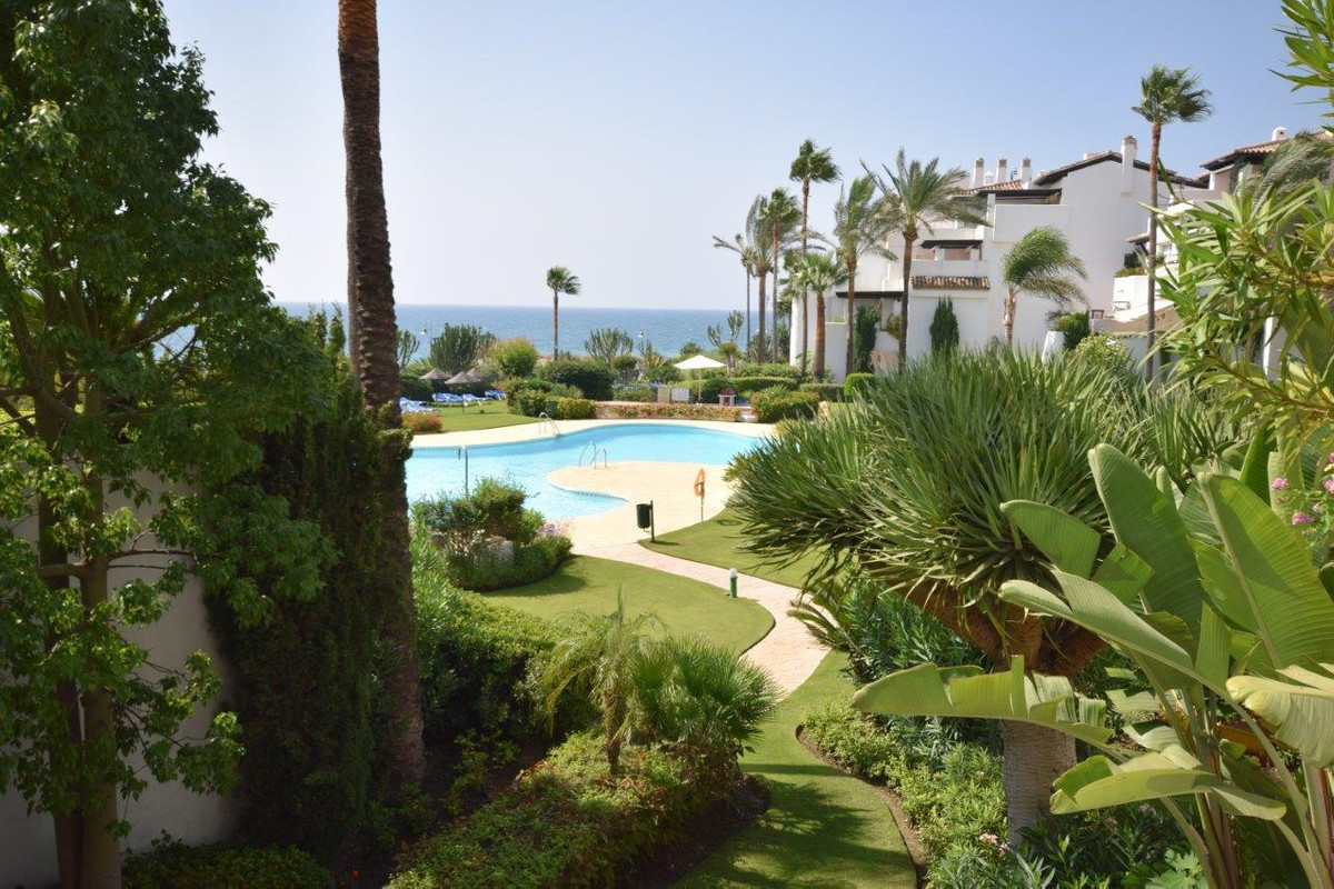 Apartamentos de 3 dormitorios en venta en Atalaya – R823240 Apartamentos de 3 dormitorios en venta en Atalaya – R823240