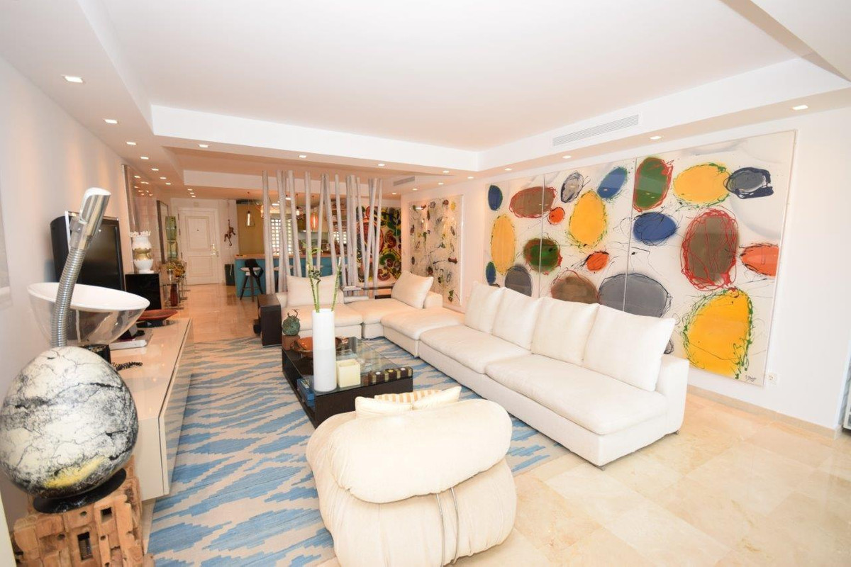Apartamentos de 3 dormitorios en venta en Atalaya – R823240 Apartamentos de 3 dormitorios en venta en Atalaya – R823240