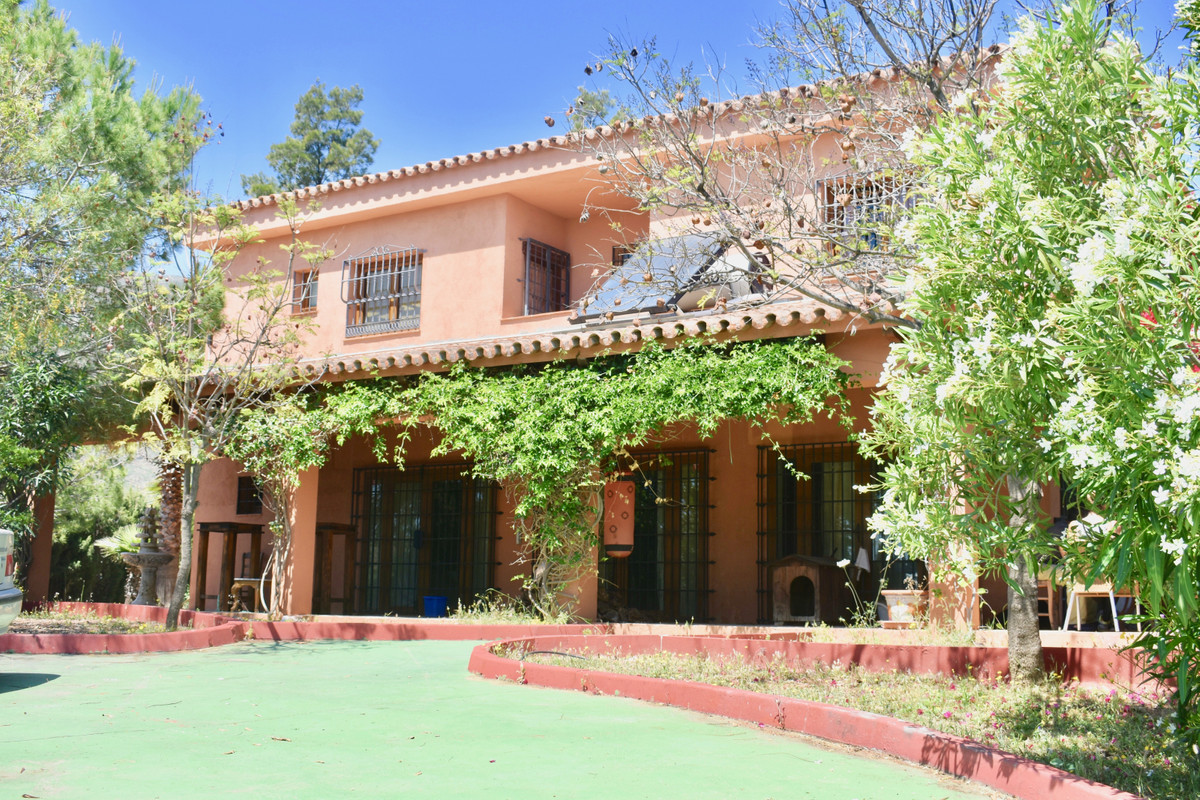 4 bedroom Villas for sale in La Cala de Mijas – R3417835 4 bedroom Villas for sale in La Cala de Mijas – R3417835