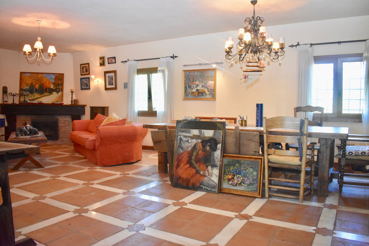 4 bedroom Villas for sale in La Cala de Mijas – R3417835 4 bedroom Villas for sale in La Cala de Mijas – R3417835