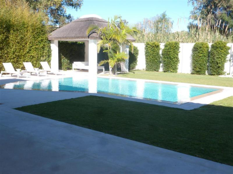 Villas de 5 dormitorios en venta en Guadalmina Baja – R2386847 Villas de 5 dormitorios en venta en Guadalmina Baja – R2386847