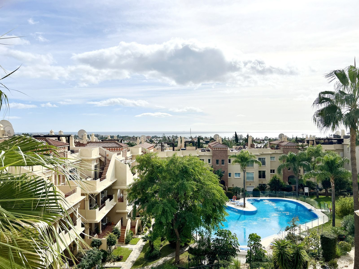 Aticos de 3 dormitorios en venta en Nueva Milla de Oro – R3468730 Aticos de 3 dormitorios en venta en Nueva Milla de Oro – R3468730