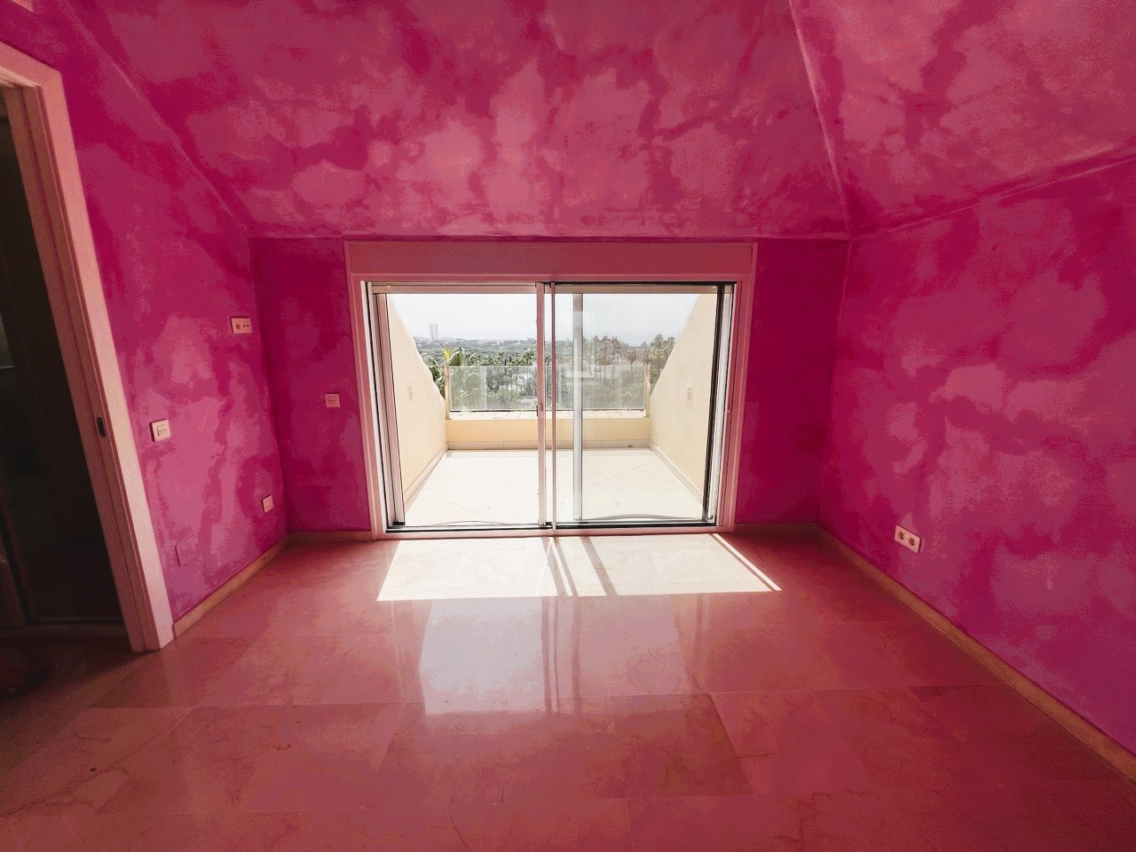 Apartamentos de 3 dormitorios en venta en Elviria Hills – R5152237 Apartamentos de 3 dormitorios en venta en Elviria Hills – R5152237