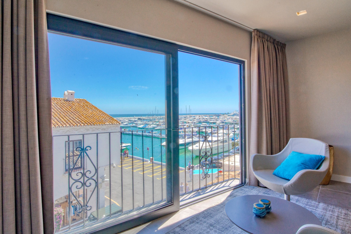 Apartamentos de 2 dormitorios en venta en Puerto Banús – R2998166 Apartamentos de 2 dormitorios en venta en Puerto Banús – R2998166