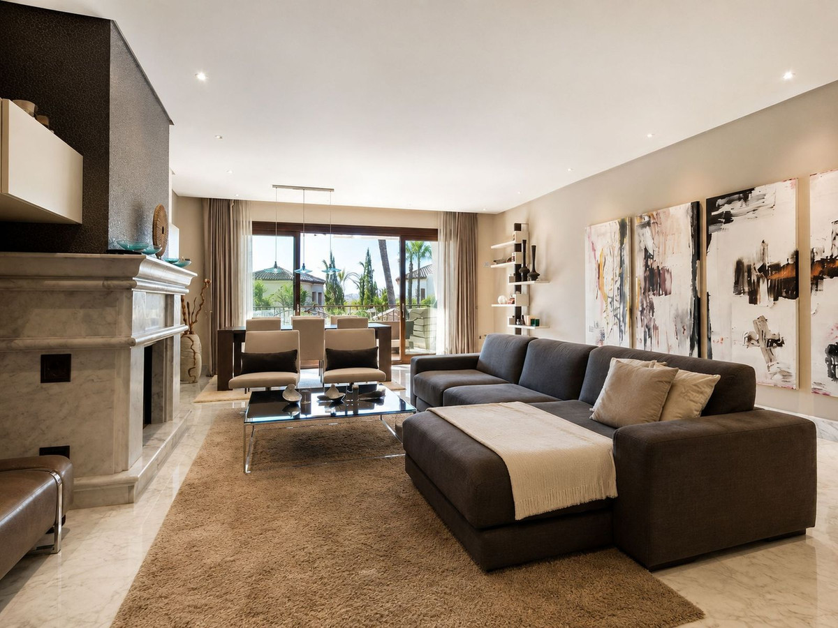 3 bedroom Apartments for sale in Los Monteros – R3834421 3 bedroom Apartments for sale in Los Monteros – R3834421