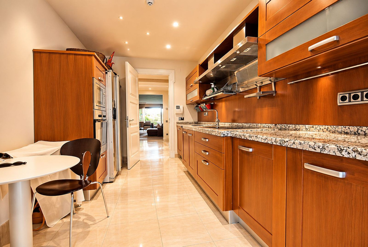 3 bedroom Apartments for sale in Los Monteros – R3834421 3 bedroom Apartments for sale in Los Monteros – R3834421