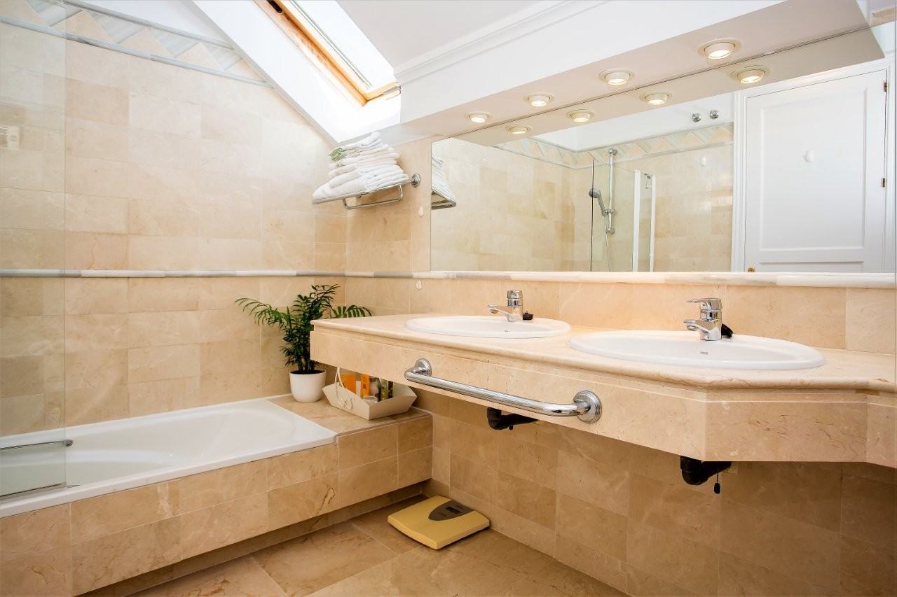 Apartamentos de 3 dormitorios en venta en Elviria Hills – R5152237 Apartamentos de 3 dormitorios en venta en Elviria Hills – R5152237