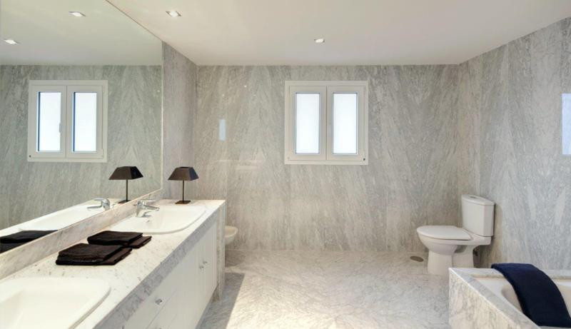 Aticos de 3 dormitorios en venta en Puerto Banús – R2268905 Aticos de 3 dormitorios en venta en Puerto Banús – R2268905