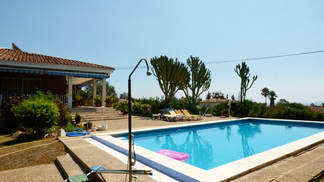 4 bedroom Villas for sale in Marbella – R2308304 4 bedroom Villas for sale in Marbella – R2308304