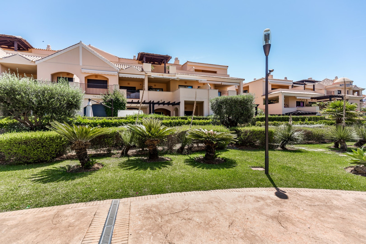 Apartamentos de 2 dormitorios en venta en Puerto Banús – R5206354 Apartamentos de 2 dormitorios en venta en Puerto Banús – R5206354