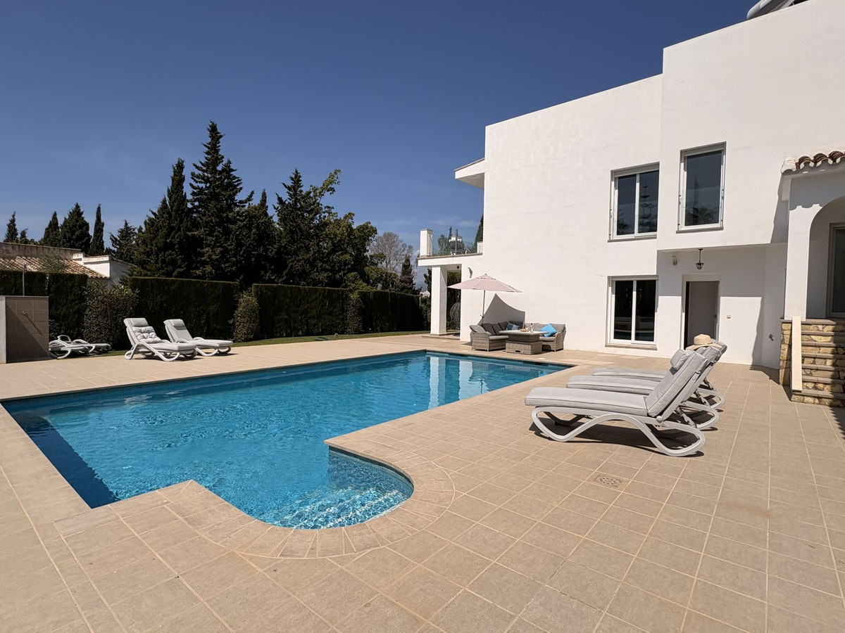 Villas de 6 dormitorios en venta en Mijas – R5369140 Villas de 6 dormitorios en venta en Mijas – R5369140