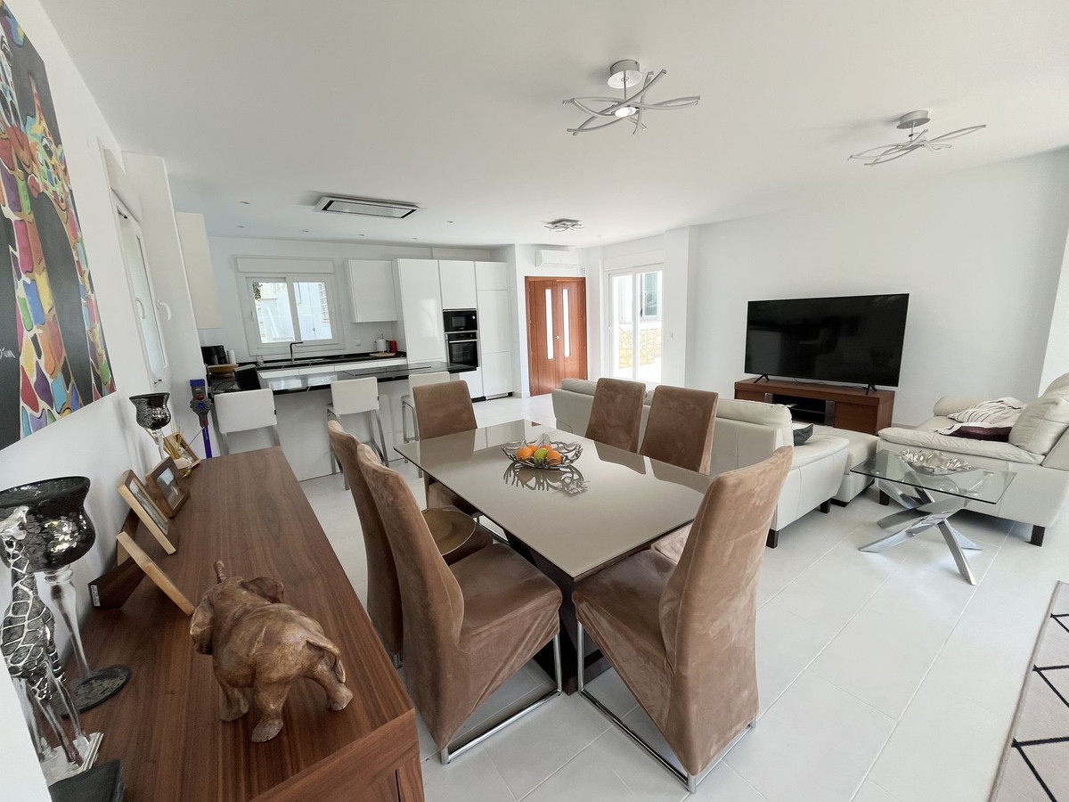 Villas de 6 dormitorios en venta en Mijas – R5369140 Villas de 6 dormitorios en venta en Mijas – R5369140