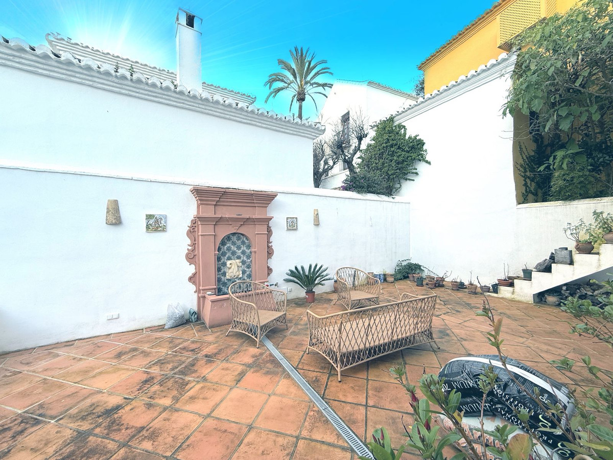 4 bedroom Semi-detached for sale in Marbella – R4979035 4 bedroom Semi-detached for sale in Marbella – R4979035